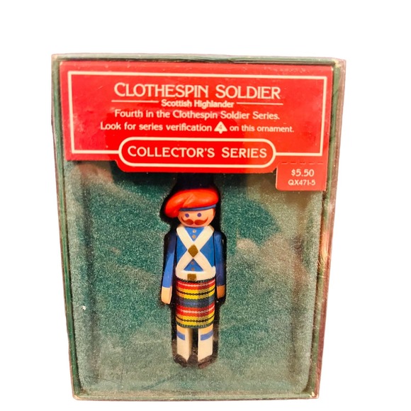 Vintage Hallmark Clothespin Soldier - Picture 1 of 6